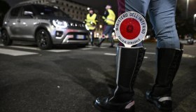 Circolare sul marciapiede, la multa quadruplica: da 40 a 160 euro