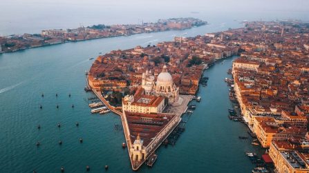 Concorso da 40 posti per funzionari e assistenti a Venezia: quando basta il diploma