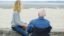 Legge 104, la disabilità non basta per l’indennità da accompagnamento: la decisione del Giudice