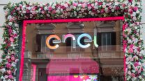 Debutta Enel Mobile, chi ha già luce e gas non paga niente: come funziona l’offerta