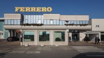 Ferrero premia la produzione dei dipendenti: fino a 2.500 euro in busta paga a ottobre