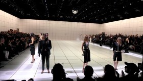 A un anno dalla scomparsa di Re Giorgio, Silvana Armani fa evolvere la maison