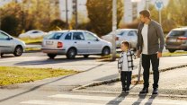 Nuovo Codice della Strada, vietato attraversare senza strisce pedonali: cosa si rischia