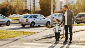 Nuovo Codice della Strada, vietato attraversare senza strisce pedonali: cosa si rischia