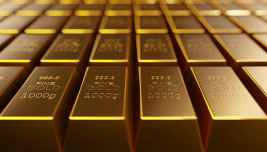 Lingotti d’oro mentre il prezzo torna sopra 4.400 dollari l’oncia