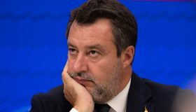 Superbollo auto verso il taglio, la promessa di Salvini: soglia oltre i 185 kW