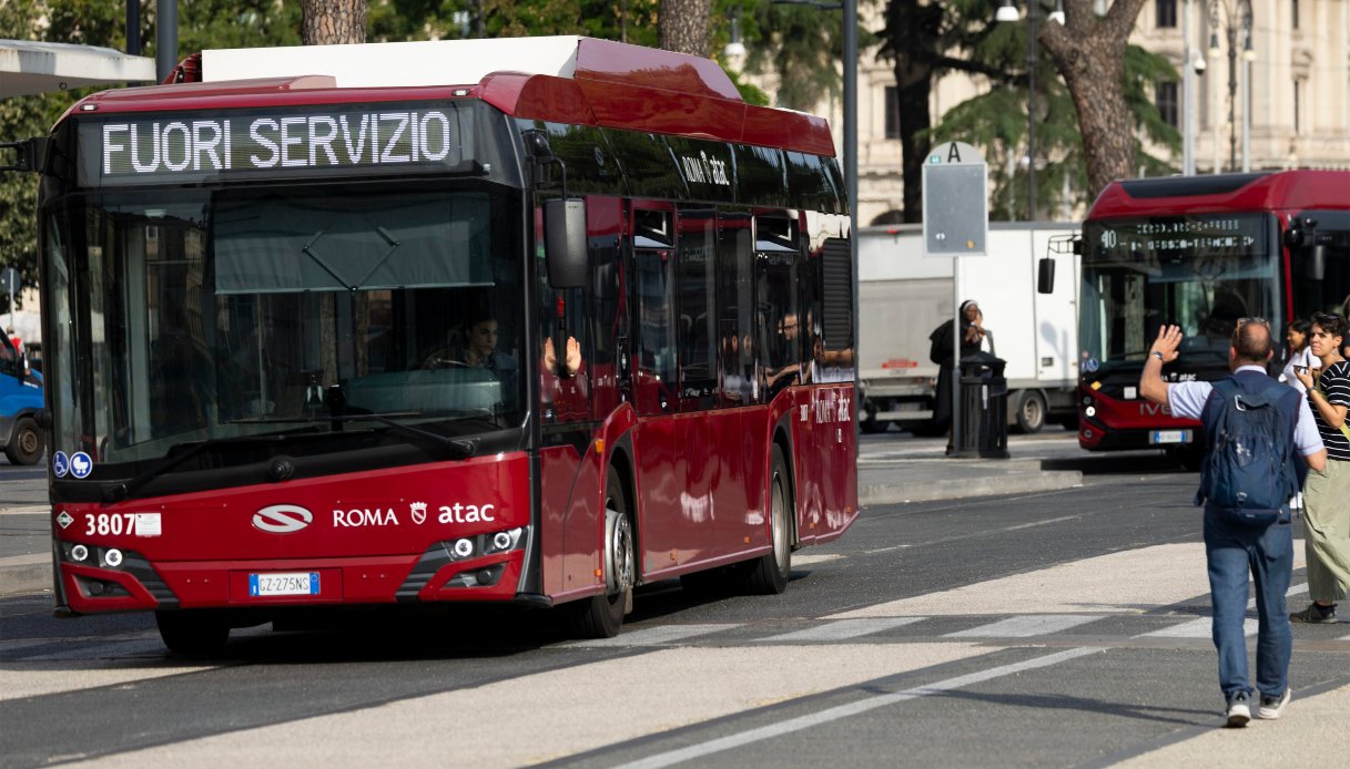 gli scioperi di ottobre 2026 due mobilitazioni generali e 12 dei trasporti fermi anche i camion da Quifinanza.it gli scioperi di ottobre 2026 due mobilitazioni generali e 12 dei trasporti fermi anche i camion