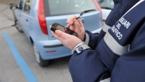 Strisce blu, tolleranza del 10% per il ticket scaduto: quando scatta la multa