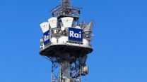 Taglio canone Rai da 90 a 70 euro, la proposta e il piano per finanziare la tv di Stato