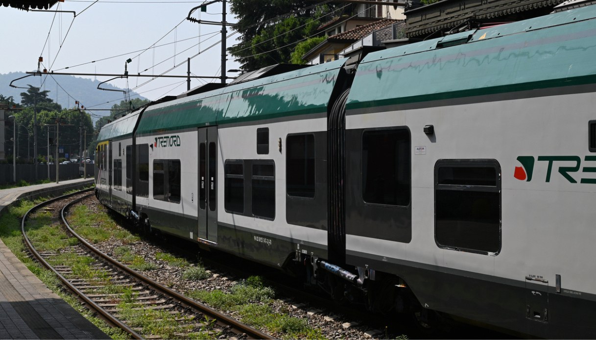 https://quifinanza.it/wp-content/uploads/sites/5/2026/09/trenord-capotreno-assume.jpg