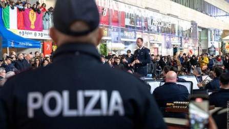 Aumentano stipendi e congedi per poliziotti e militari, cosa cambia con il nuovo Ccnl