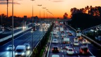Napoli, stop alle auto più inquinanti fino a marzo 2027: chi non può circolare e le multe