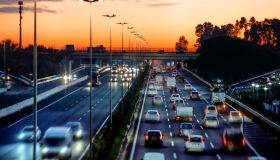 Napoli, stop alle auto più inquinanti fino a marzo 2027: chi non può circolare e le multe