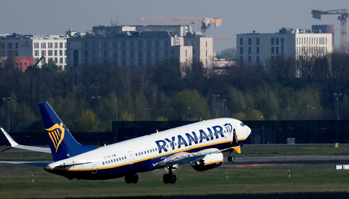 ryanair modifica l8217orario per la consegna dei bagagli cosa cambia per chi viaggia da Quifinanza.it ryanair modifica l8217orario per la consegna dei bagagli cosa cambia per chi viaggia