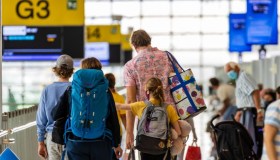 Quando conviene prenotare voli per le vacanze di Natale, le date migliori