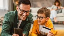 Bonifici genitori figli, quando si paga tassa 8% e chi è esente: la sentenza