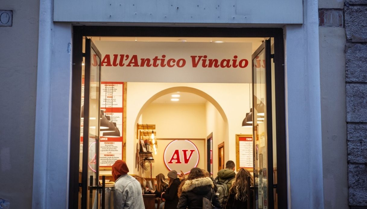 bonus contro il caro vita all8217antico vinaio annuncia 600 euro per ogni dipendente da Quifinanza.it bonus contro il caro vita all8217antico vinaio annuncia 600 euro per ogni dipendente