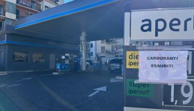 Carburante esaurito e scaffali vuoti, l’Ilva blocca il Sud: rischio stop nazionale