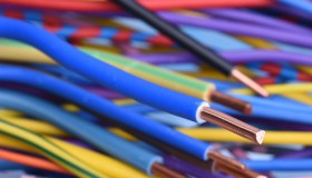 Intelligenza artificiale, la nuova miniera d’oro sono i cavi elettrici