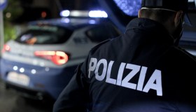 Carne scaduta per i clienti del pub: sequestro della Polizia e maxisanzioni da 6.000 euro