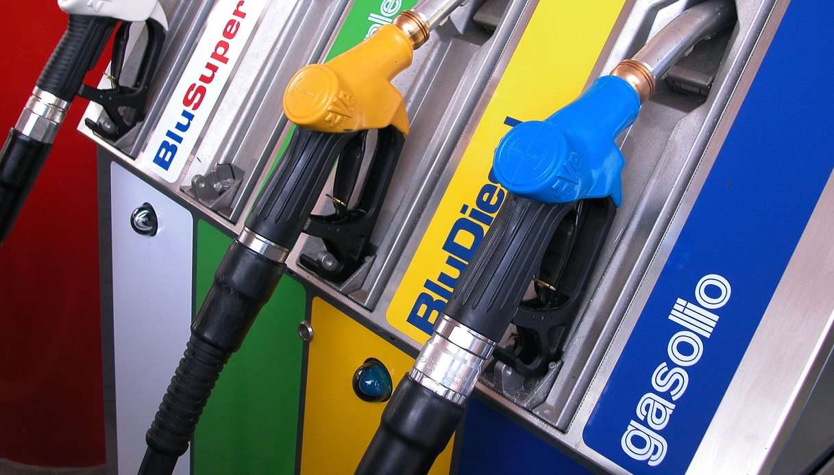 diesel stop allo sconto ma manca il decreto sulle accise mobili prezzi in salita da Quifinanza.it diesel stop allo sconto ma manca il decreto sulle accise mobili prezzi in salita
