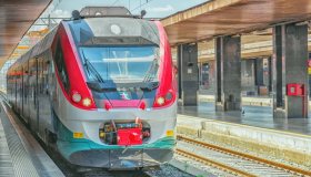 Ferrovie dello Stato assume diplomati senza esperienza in 10 Regioni: 33.000 euro di stipendio