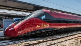 Italo assume hostess e steward in tutta Italia, stipendio da 1.630 euro: basta il diploma