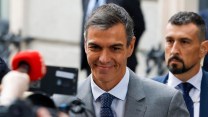 Spagna, Governo va giù sui decreti casa: Sánchez scioglie il Parlamento e anticipa le elezioni