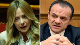 Sondaggi politici, Meloni stabile e Schlein in calo: centrodestra al 42,4% spinto da Cateno De Luca