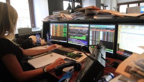 Lo Spread crolla a 115 punti base, cosa sta succedendo sui mercati