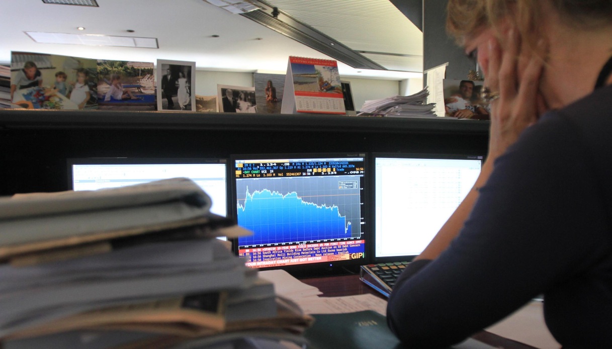 spread btp bund a 124 punti base calano i rendimenti oggi ultimo giorno per i btp valore da Quifinanza.it spread btp bund a 124 punti base calano i rendimenti oggi ultimo giorno per i btp valore