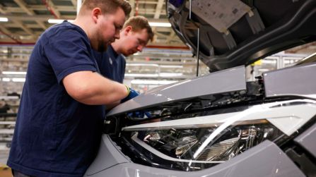 Volkswagen verso il blocco degli stipendi di tutti i 660mila dipendenti fino al 2030
